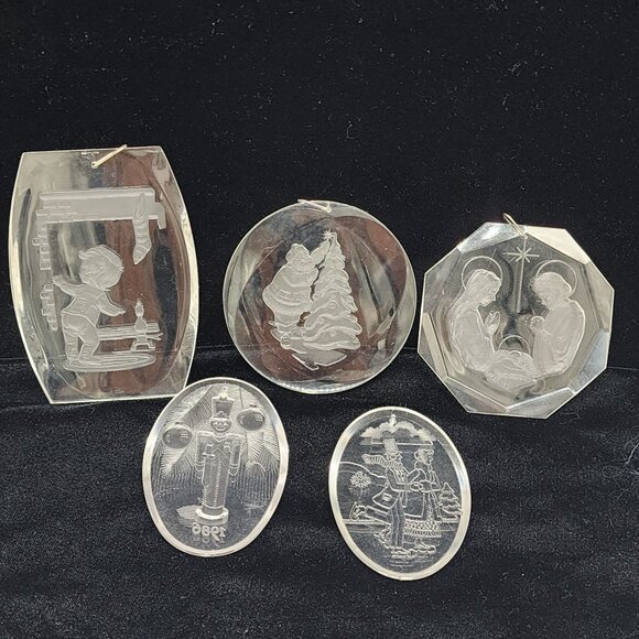 Vintage Comas Acrylic Christmas Ornaments Santa Tree Toddler Nativity Set of 5 - Picture 7 of 7